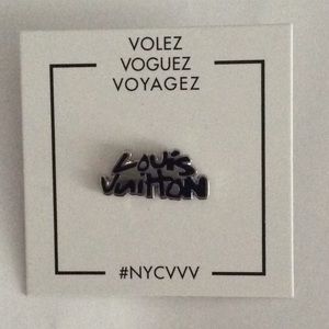 Louis Vuitton Pin